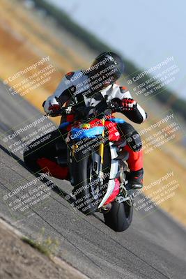 media/May-22-2023-Fastrack Riders (Mon) [[ae7626d9d8]]/Level 1/945am (Sweeper)/